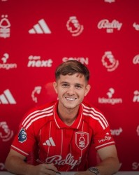 官方：麦卡蒂总价3000万镑转会诺丁汉森林，曼城保留回购+二转